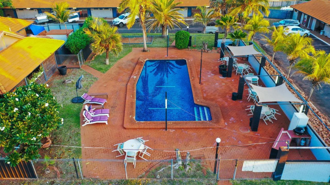 Hospitality Port Hedland Motel Bagian luar foto